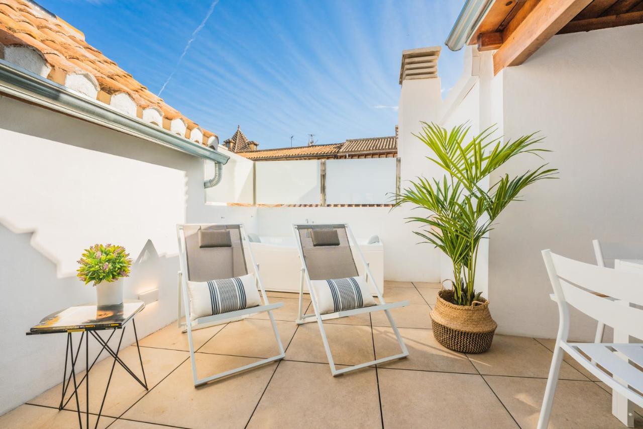 Debambu Suites Málaga Exterior foto